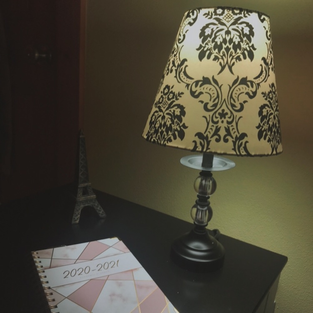 Black & White table lamp